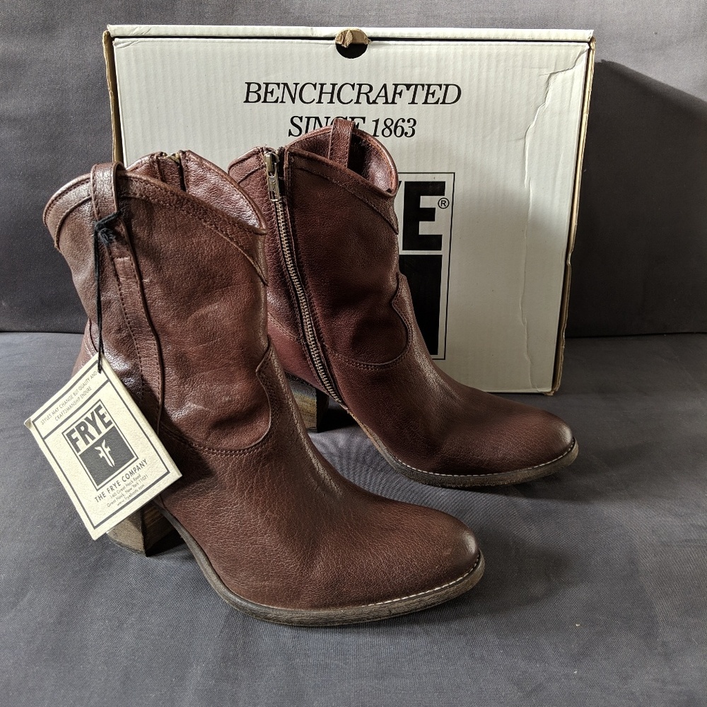 Frye Taylor Short Bootie - Dark Brown (size 6)